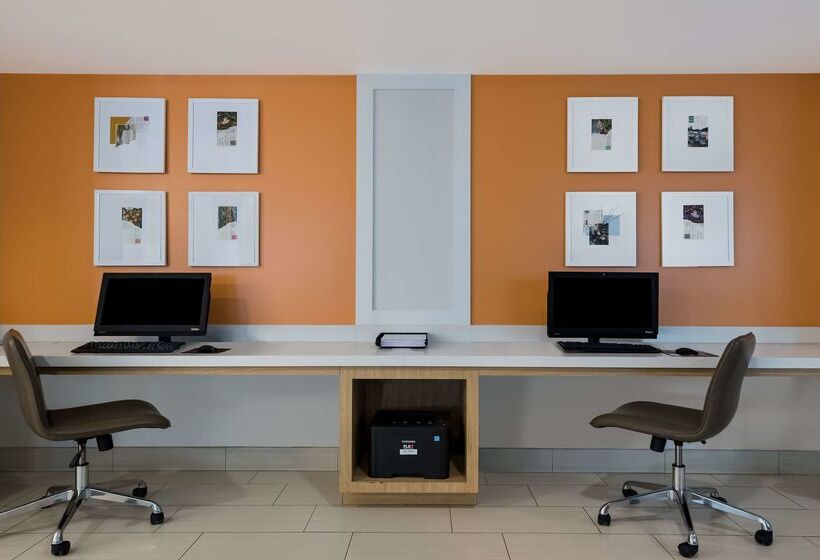 هتل Sonesta Es Suites Orlando International Drive