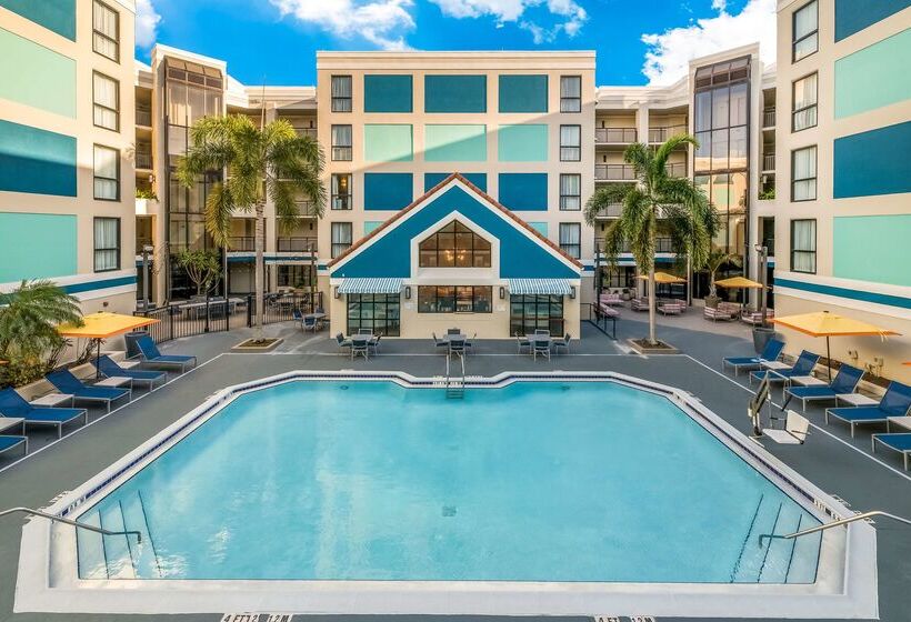 هتل Sonesta Es Suites Orlando International Drive