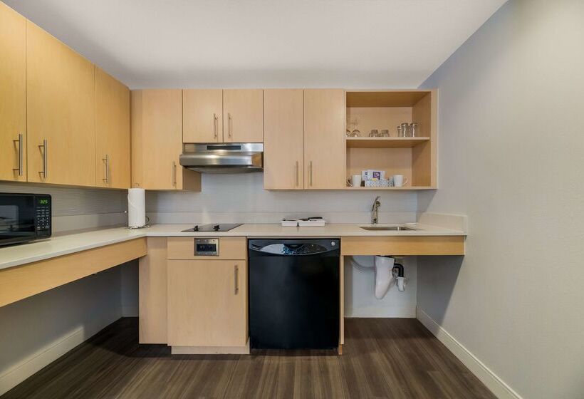 هتل Sonesta Es Suites Orlando International Drive