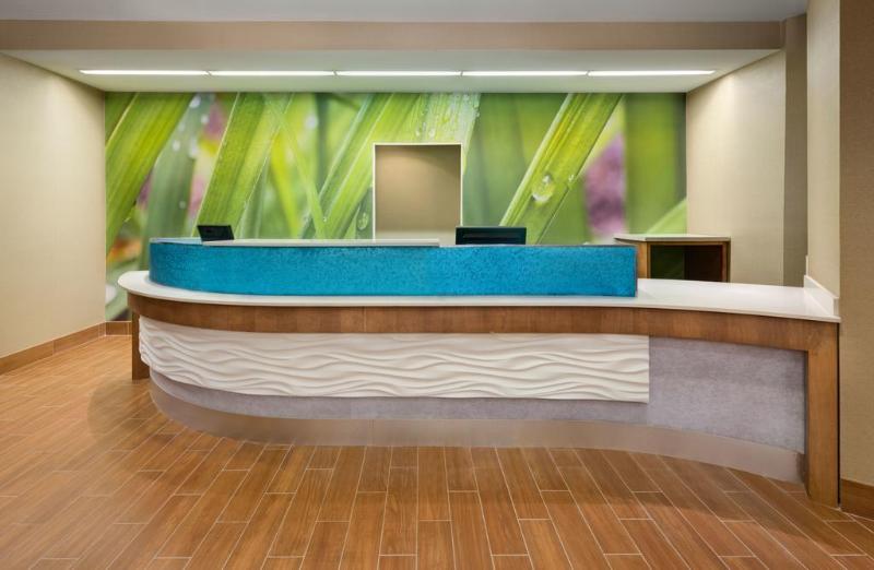 Отель Springhill Suites Mishawaka University Area