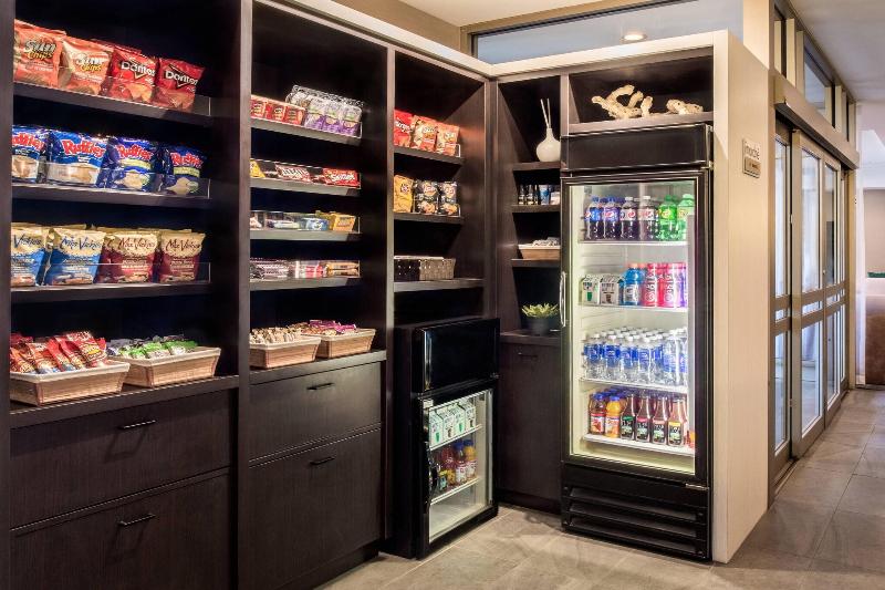 בית מלון כפרי Springhill Suites By Marriott Old Montreal