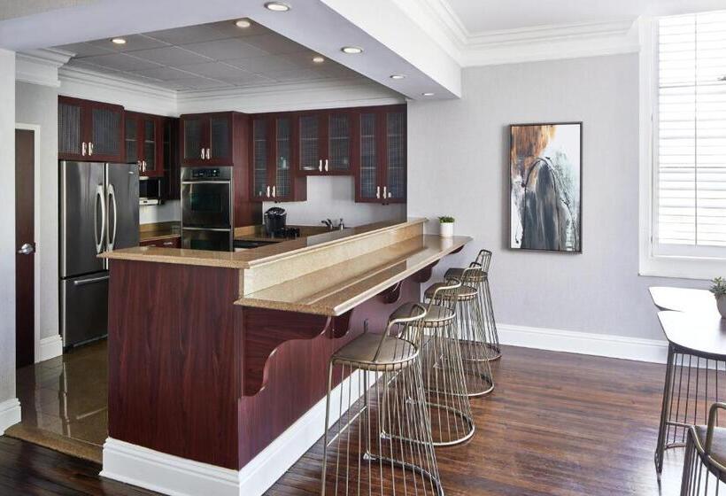 호텔 Springhill Suites Memphis Downtown