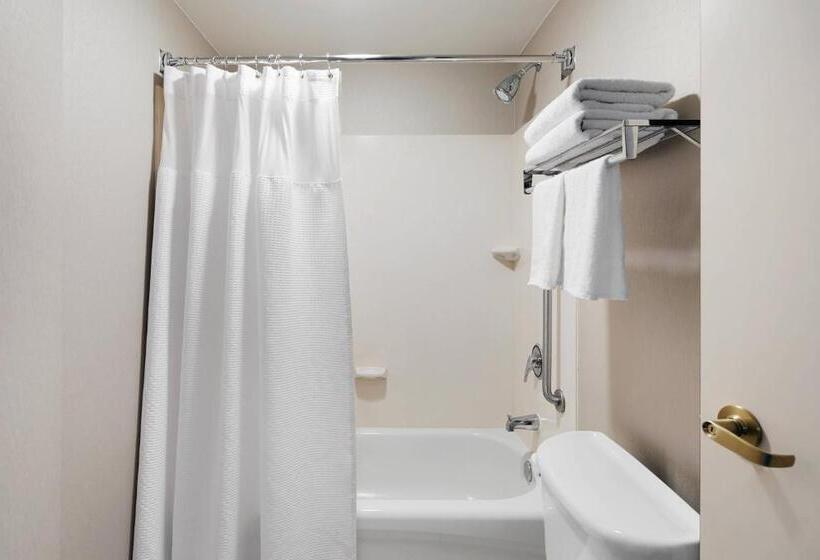 Отель Springhill Suites By Marriott Richmond North/glen Allen