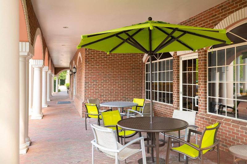 هتل Springhill Suites By Marriott Williamsburg