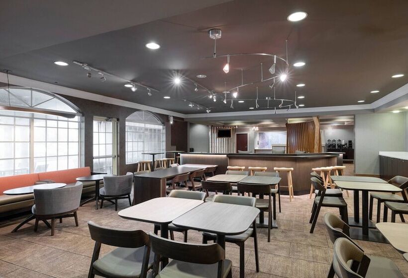 هتل Springhill Suites By Marriott Williamsburg