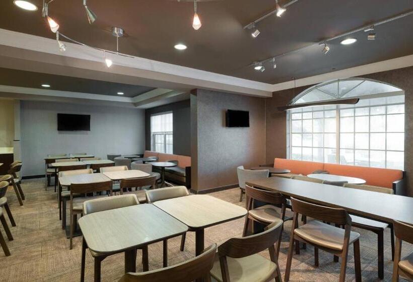 هتل Springhill Suites By Marriott Williamsburg