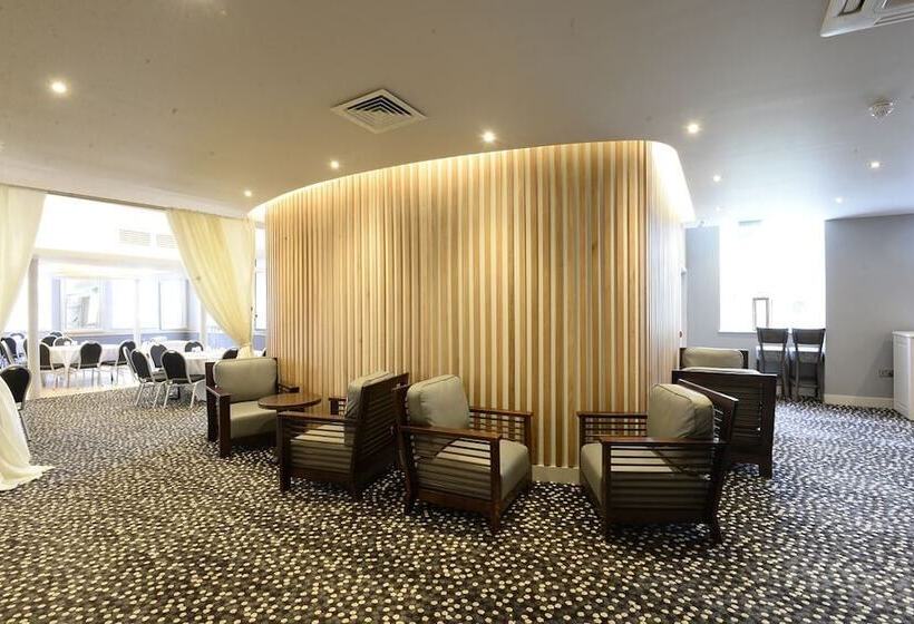 בית מלון כפרי Ten Square