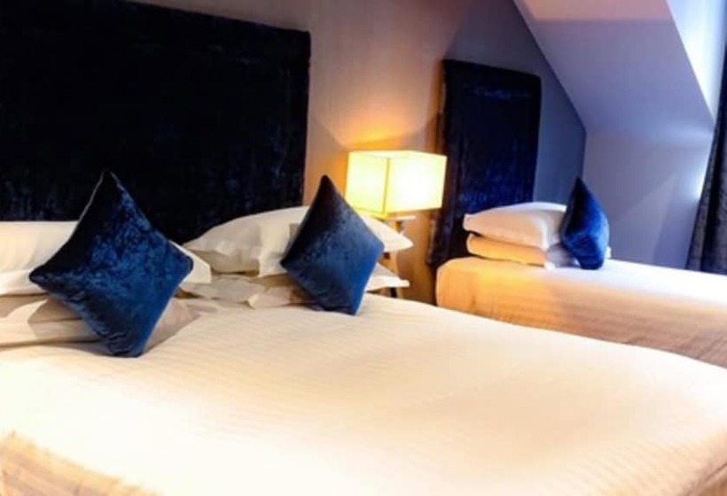 בית מלון כפרי Ten Square