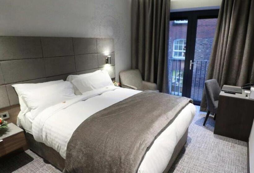 בית מלון כפרי Ten Square