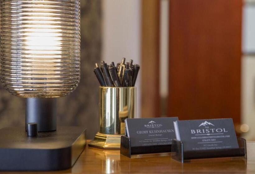 ホテル The Bristol