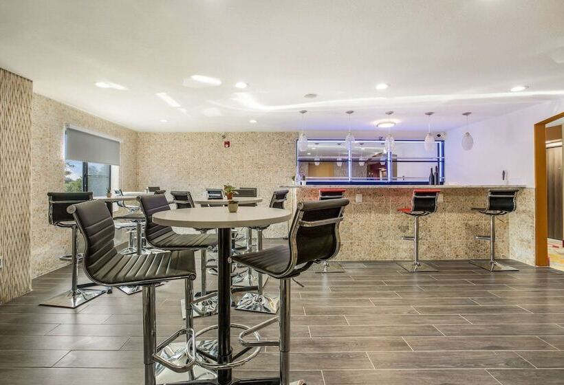 The Leo Collection Detroit, Ascend Hotel Collection