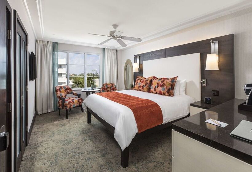 The Palms Hotel & Spa