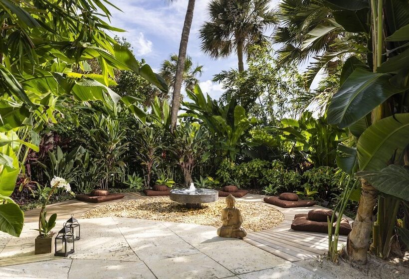 The Palms Hotel & Spa