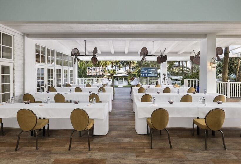 The Palms Hotel & Spa