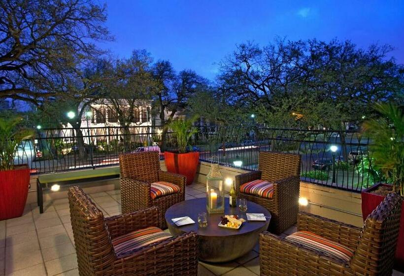 בית מלון כפרי Tonnelle New Orleans, A Tribute Portfolio