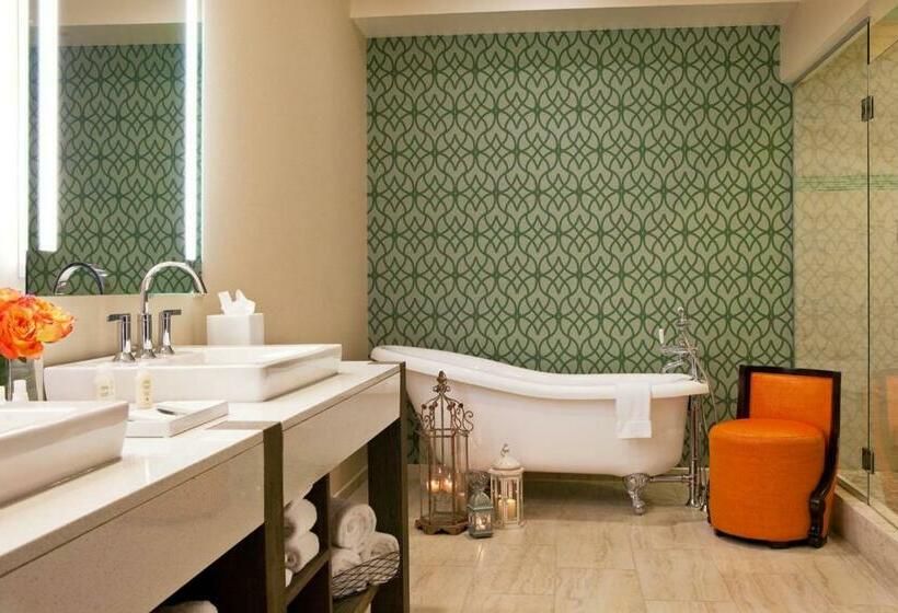 בית מלון כפרי Tonnelle New Orleans, A Tribute Portfolio