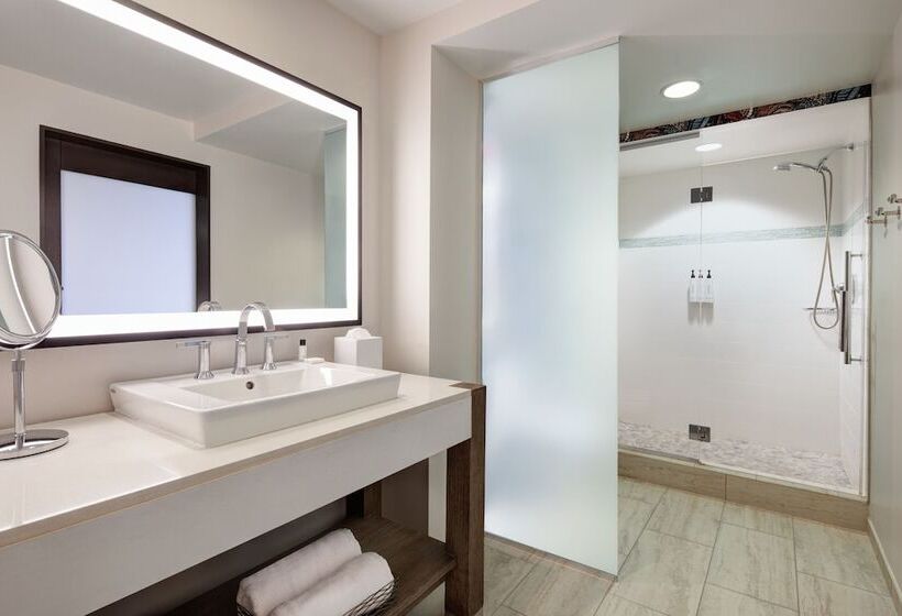 בית מלון כפרי Tonnelle New Orleans, A Tribute Portfolio