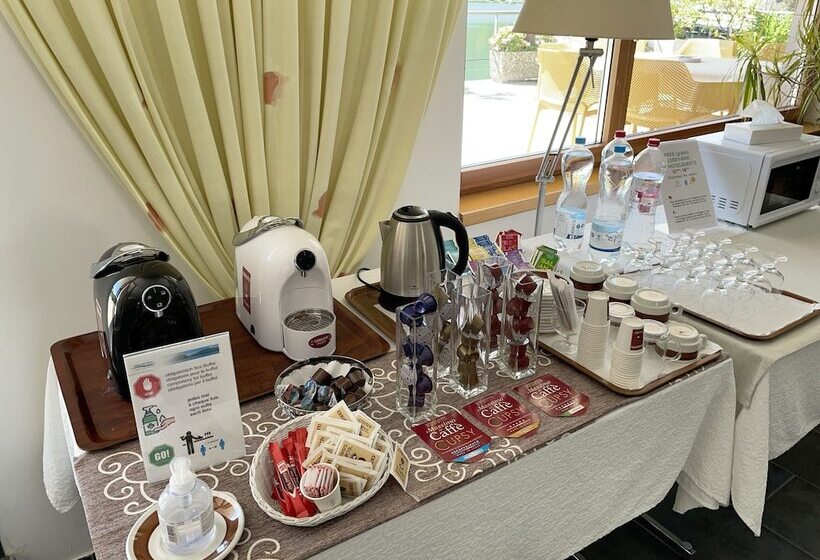 בית מלון כפרי Tresa Bay