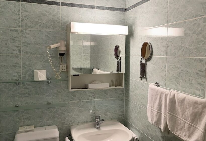 בית מלון כפרי Tresa Bay