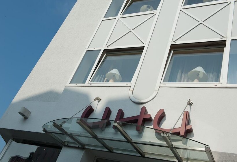 فندق Uhu Garni  Superior