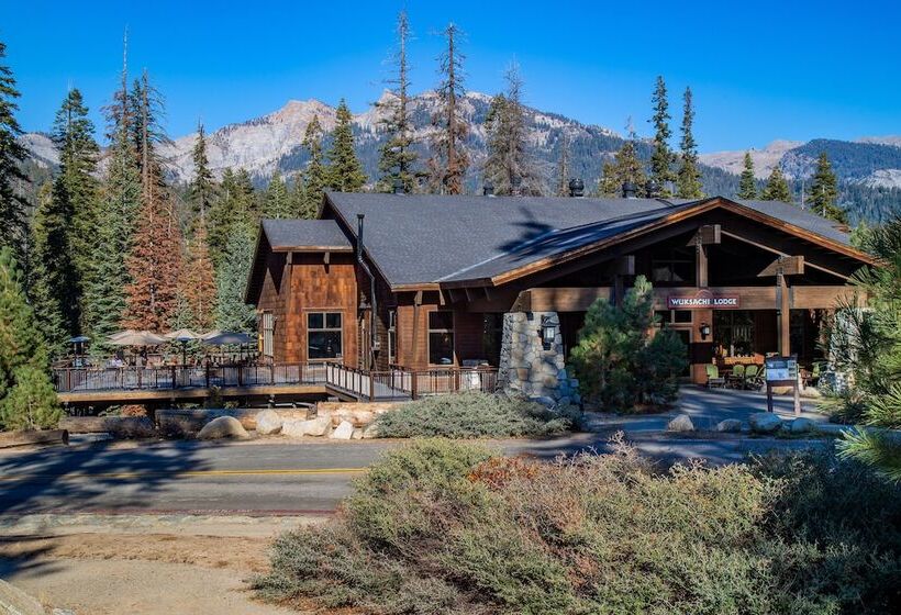 בית מלון כפרי Wuksachi Lodge