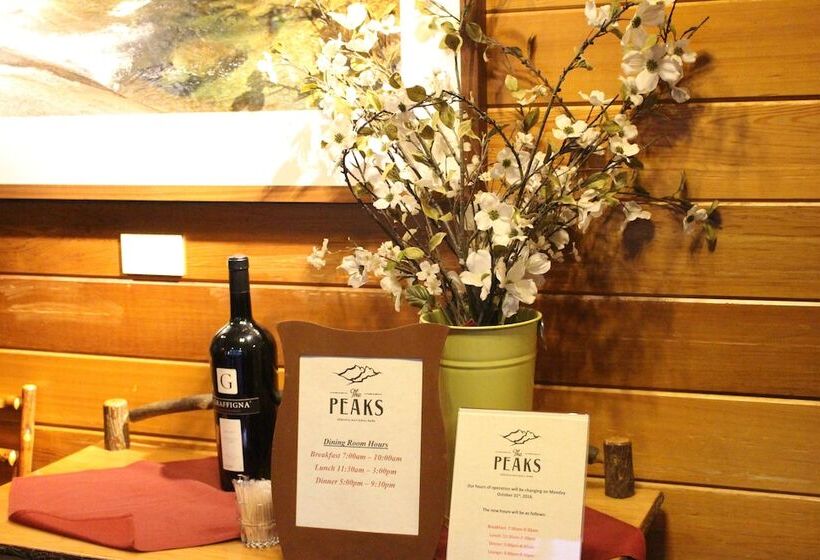 בית מלון כפרי Wuksachi Lodge