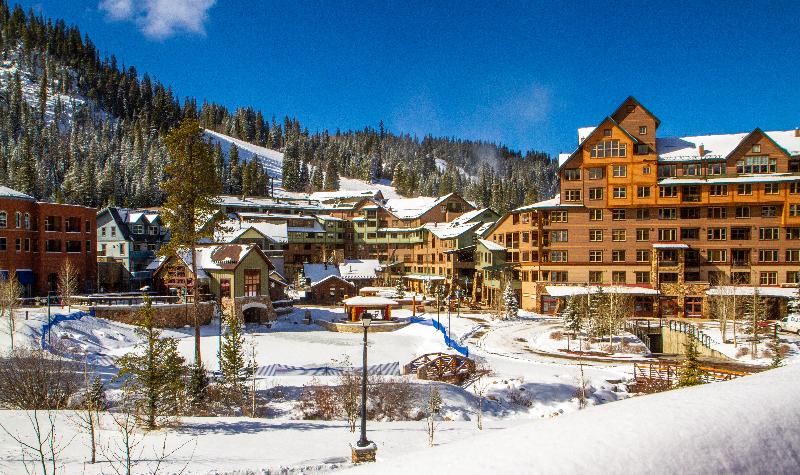 호텔 Zephyr Mountain Lodge