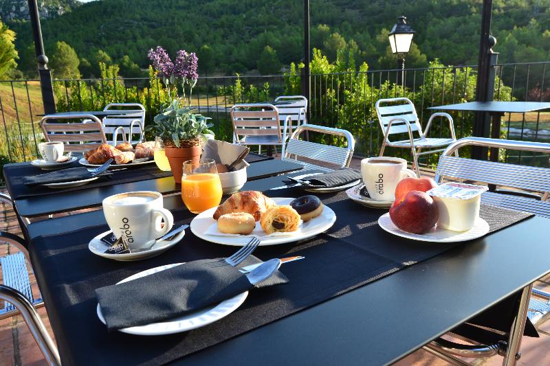 La Figuerola Hotel & Restaurant