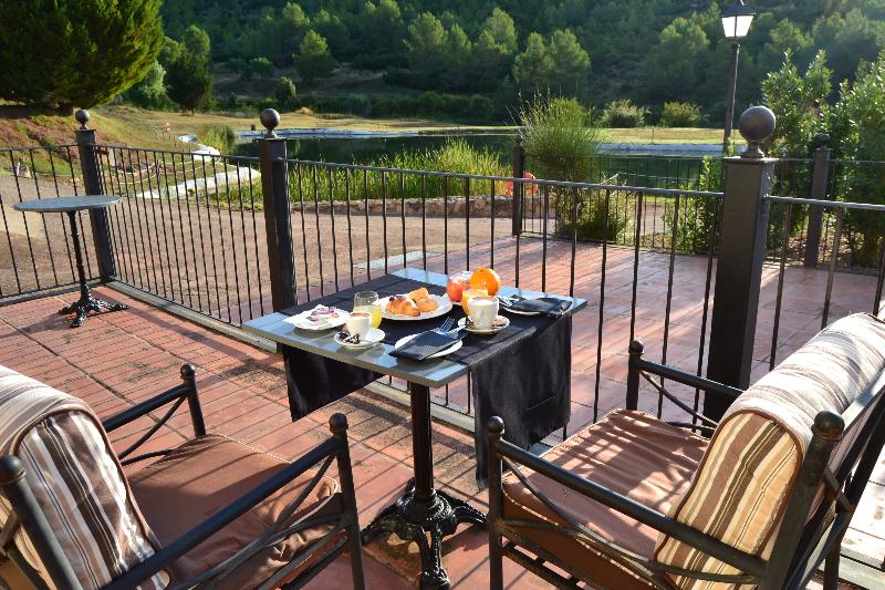 La Figuerola Hotel & Restaurant