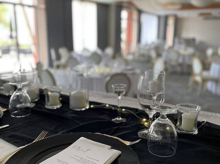 Manteo At Eldorado Resort