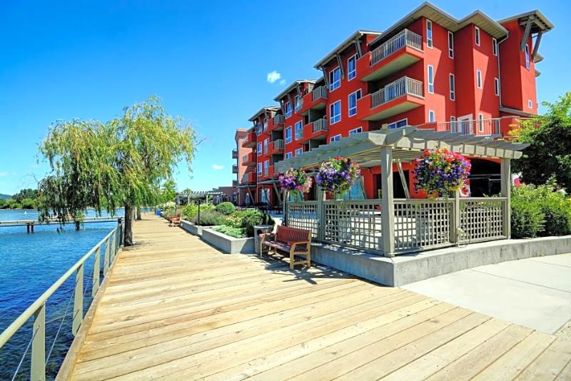 Manteo At Eldorado Resort