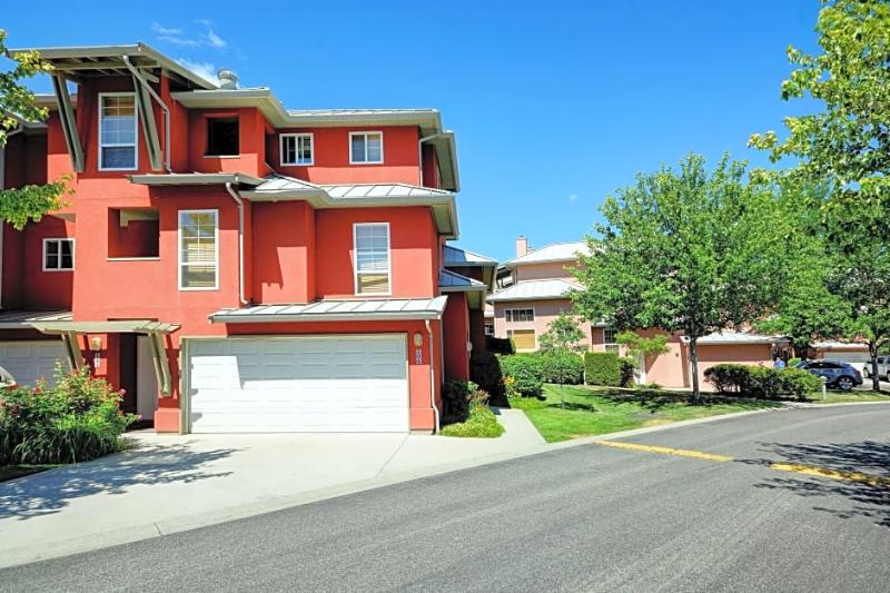 Manteo At Eldorado Resort