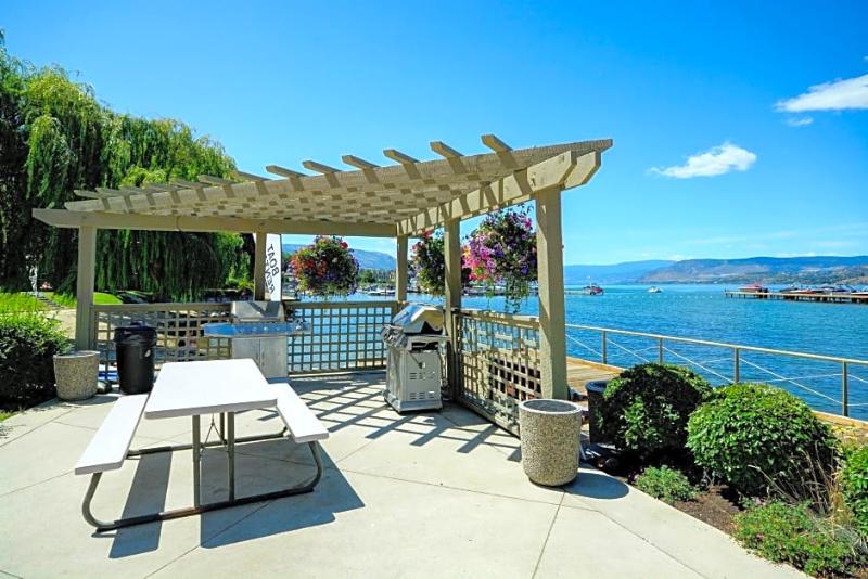 Manteo At Eldorado Resort