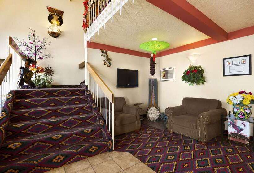 Мотель Super 8 By Wyndham Las Vegas