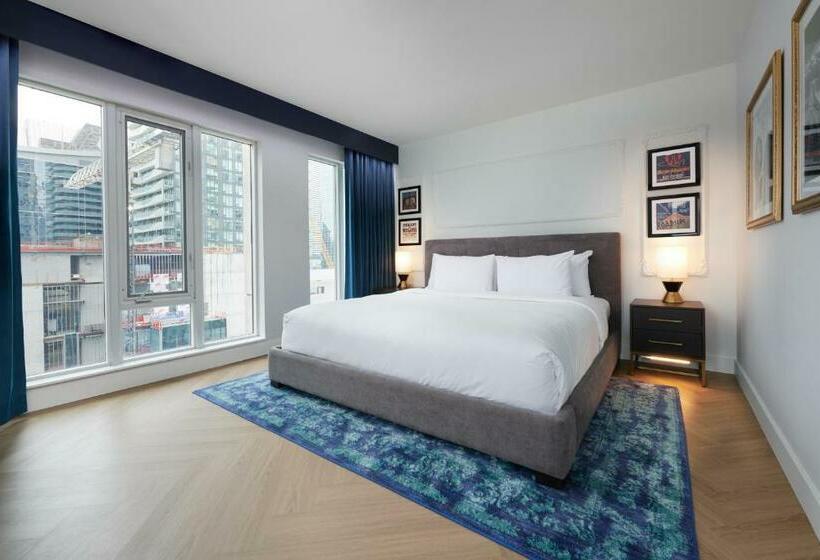 Pantages Hotel Toronto Centre