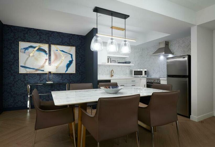 Pantages Hotel Toronto Centre