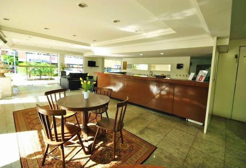 اقامتگاه Rede Andrade Coimbra