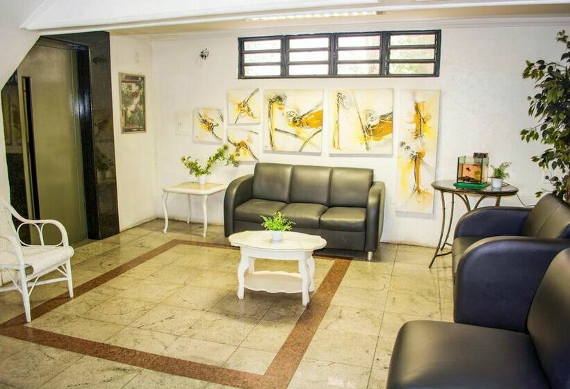 اقامتگاه Rede Andrade Coimbra