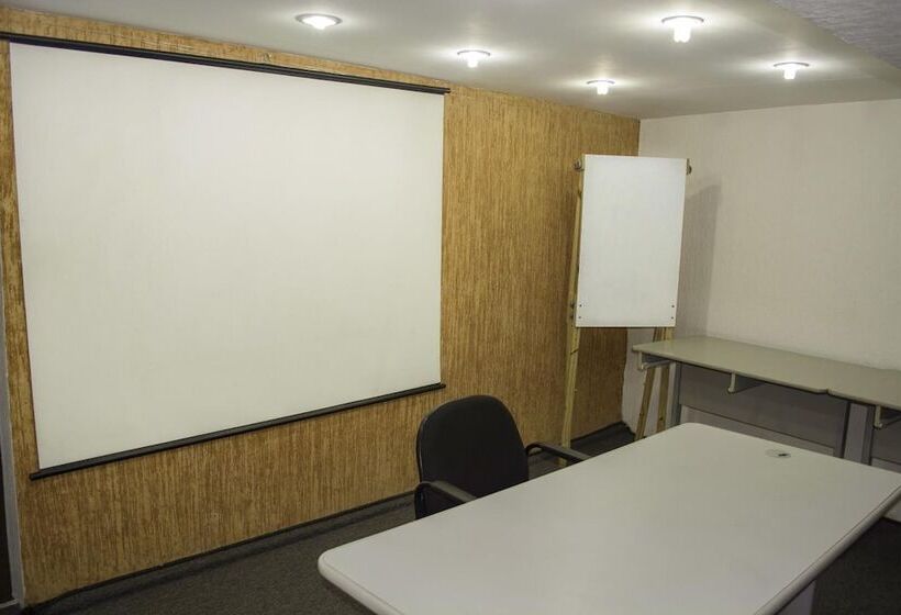 住所  Rede Andrade Coimbra