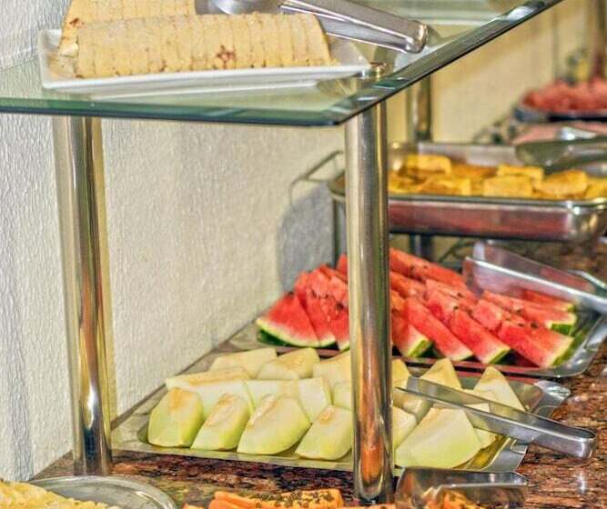 住所  Rede Andrade Coimbra