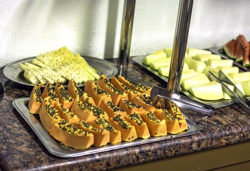 住所  Rede Andrade Coimbra