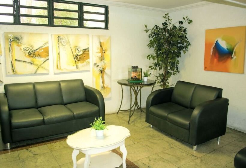 اقامتگاه Rede Andrade Coimbra