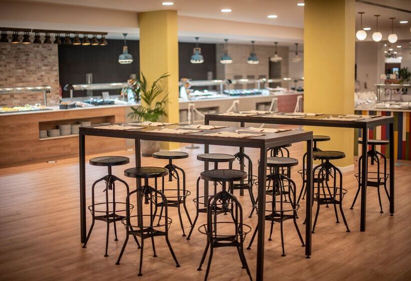 Курорт blau punta reina