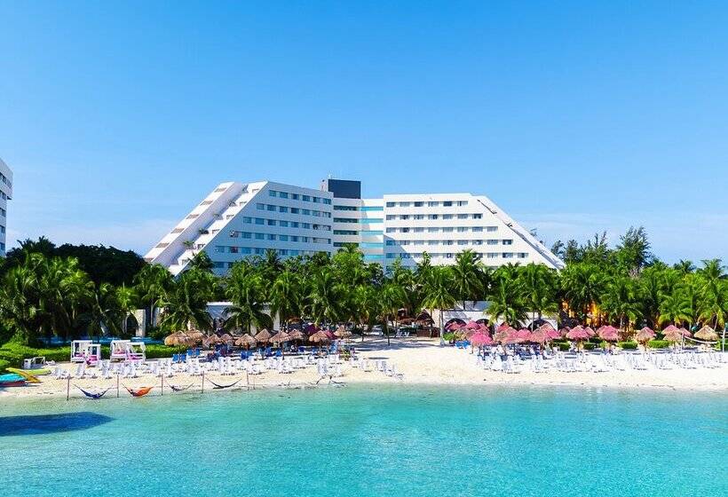 リゾートホテル Oasis Palm