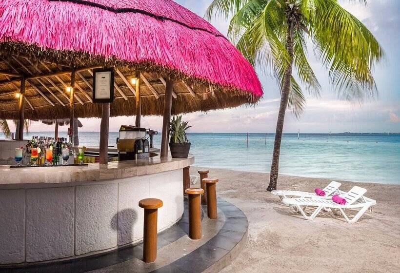 リゾートホテル Oasis Palm