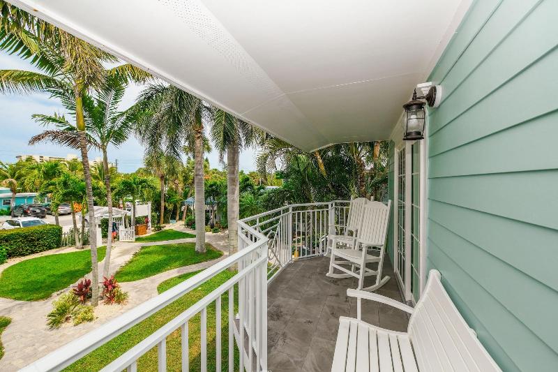 Tropical Breeze Resort