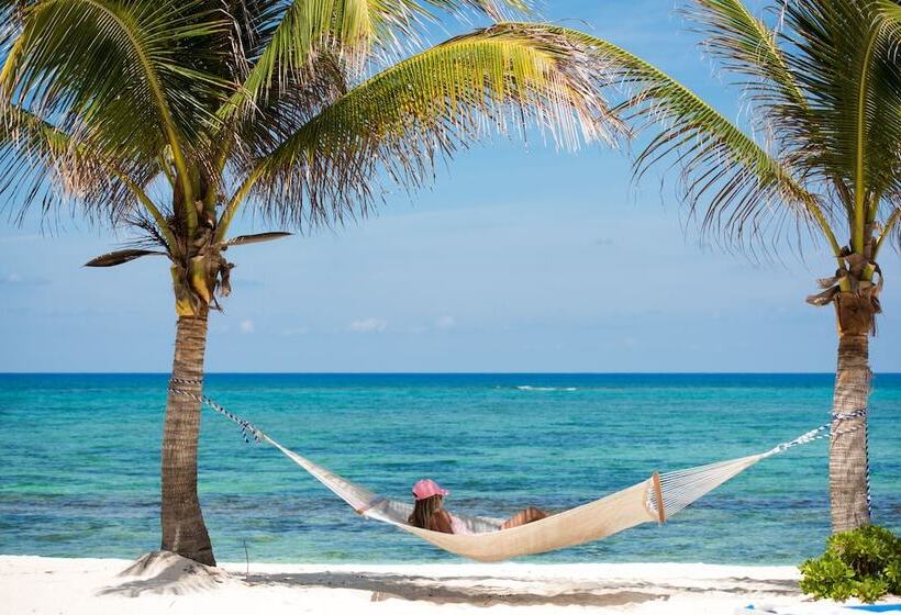 Wyndham Reef Resort, Grand Cayman