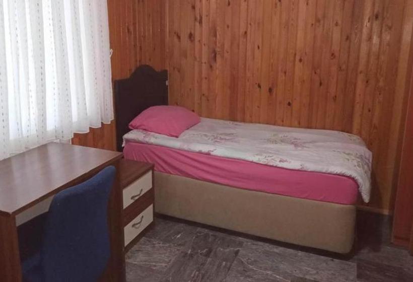 فندق صغير Arda Yurdu Ve Pansiyonu