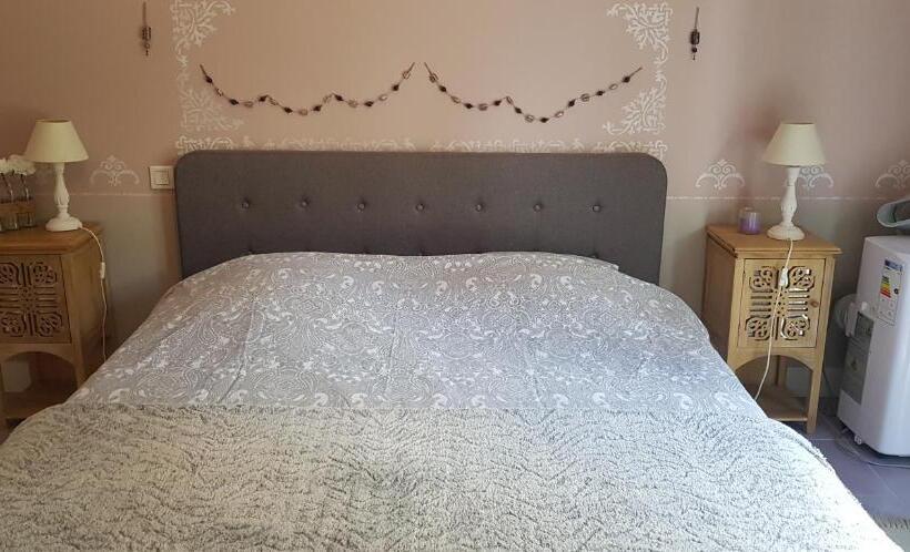 B&b La Forêt De Charmeuse