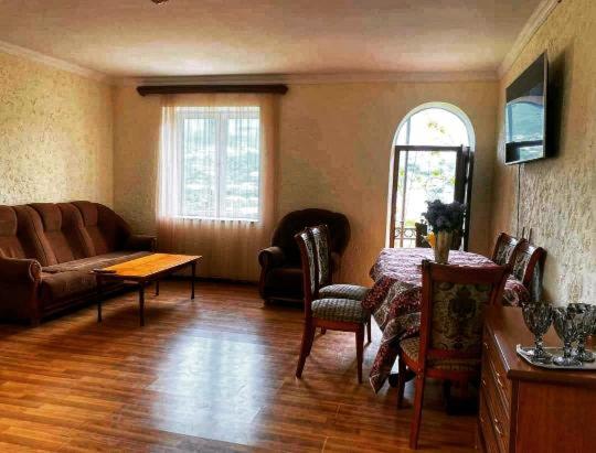 ベッドアンドブレックファースト Elegaya Guest House